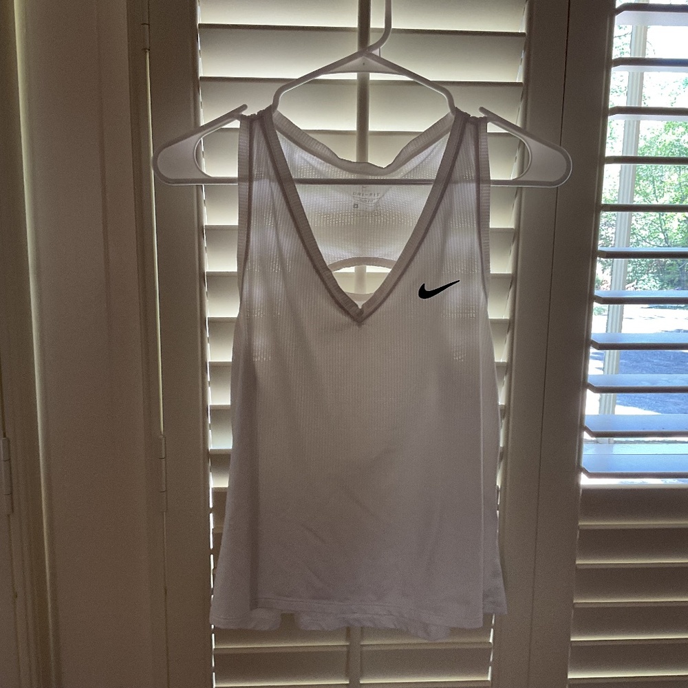 Nike Dry Fit V Neck Tank Top   White   Small